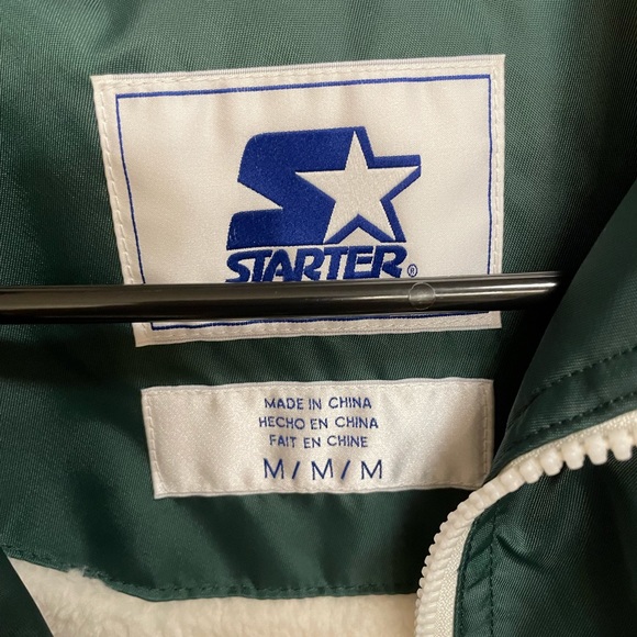 Green Bay Packer Fuzzy Jacket - Picture 2 of 4